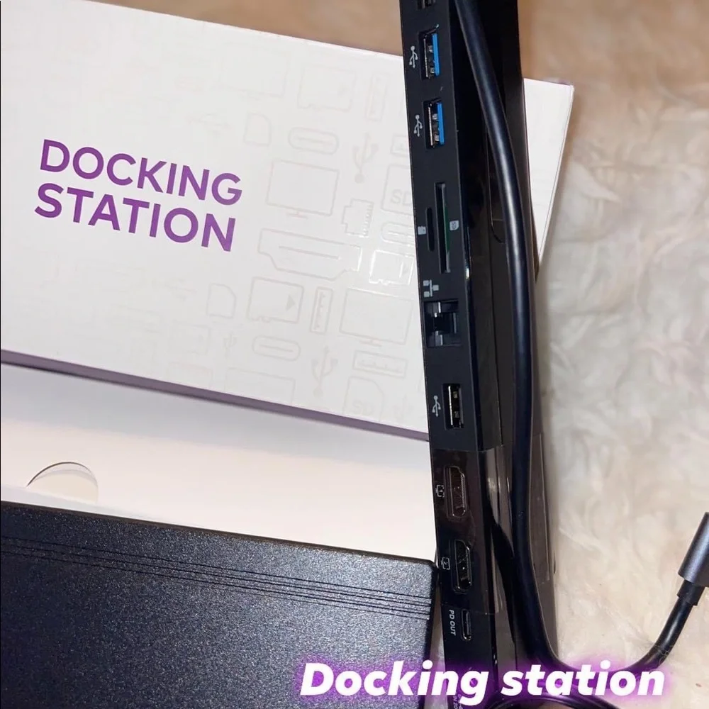 Laptop docking station